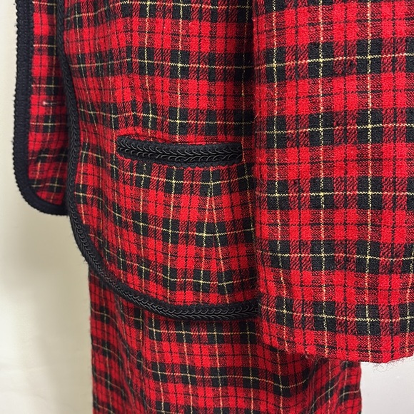 Pendleton Christmas Blazer and Skirt Suite Set - Picture 4 of 9